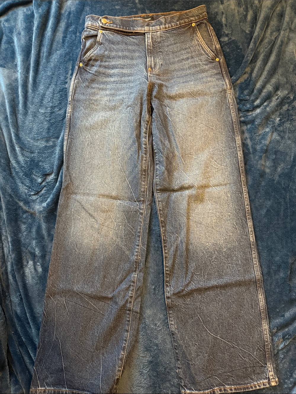Classic Women's Wide-Leg Jeans in Dark Blue